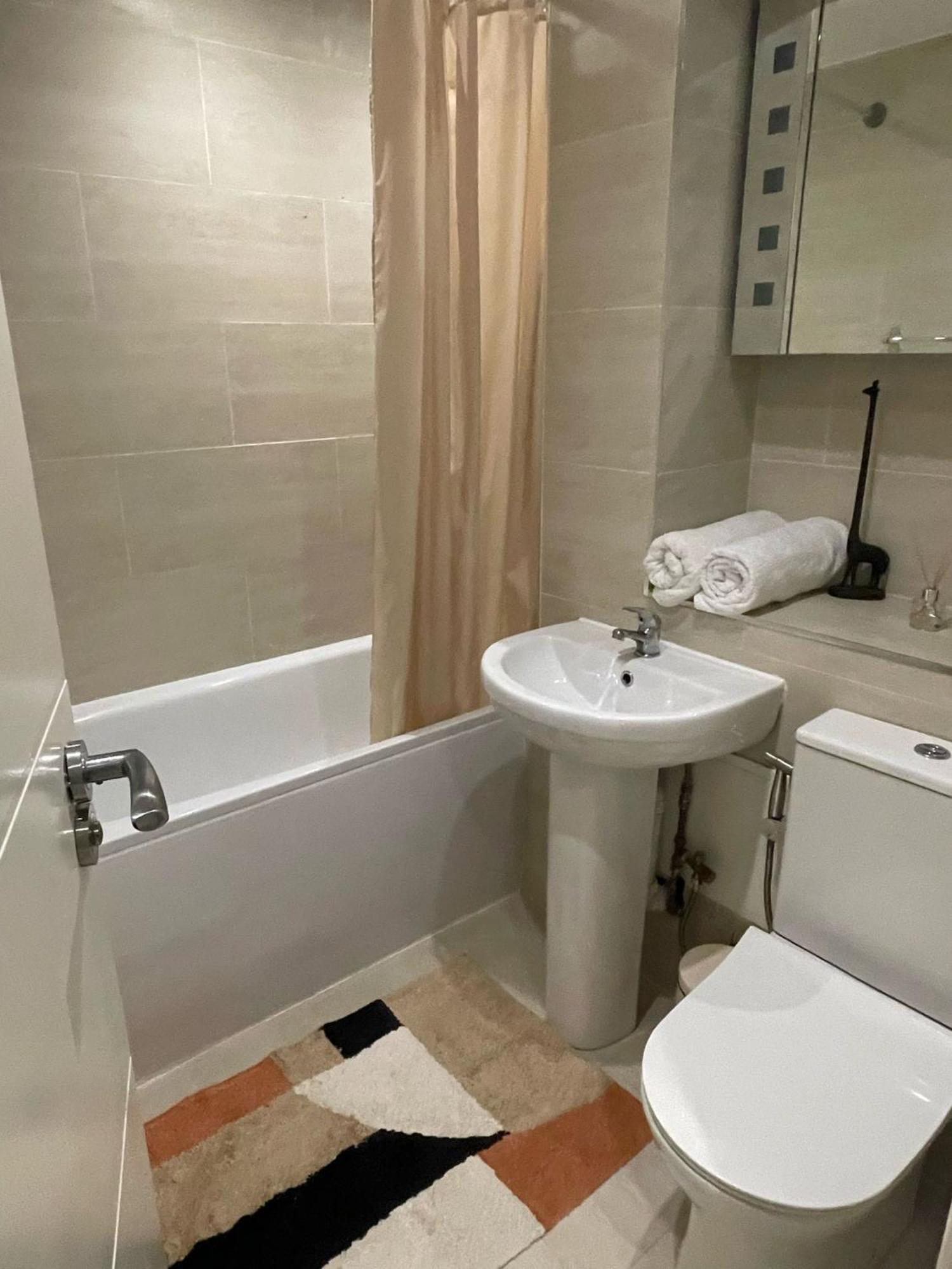 Central Point Apartment London Eksteriør billede